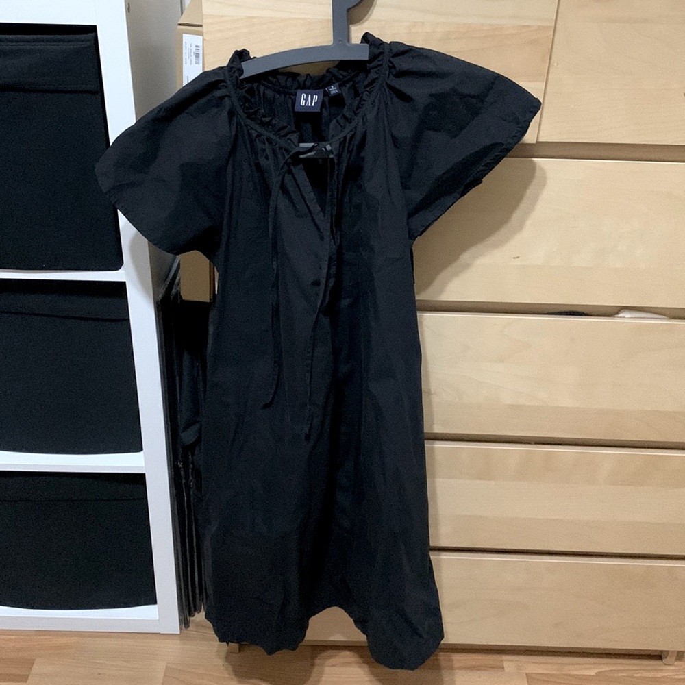 Women’s GAP Black Dress - Size Small